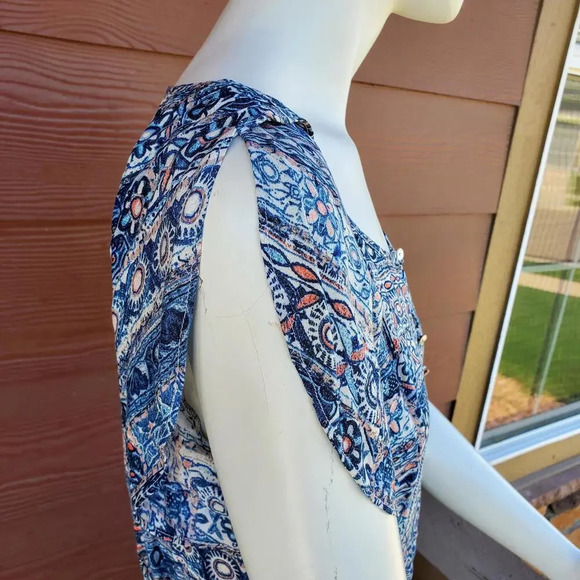 Esprit - Tie Waist Peplum Blouse - Blue and Coral Floral Patterned - Size 6 EUC - Picture 12 of 15